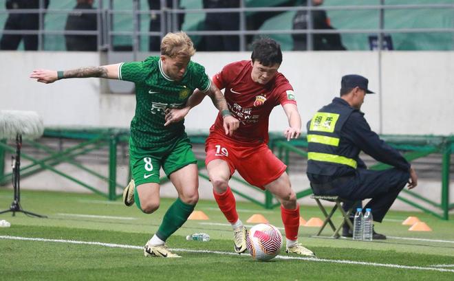 亚博体育-包含英超倒计时，上海海港赛前再遭质疑，细节引发关注，目标明确，临场指挥获称赞的词条-亚博体育